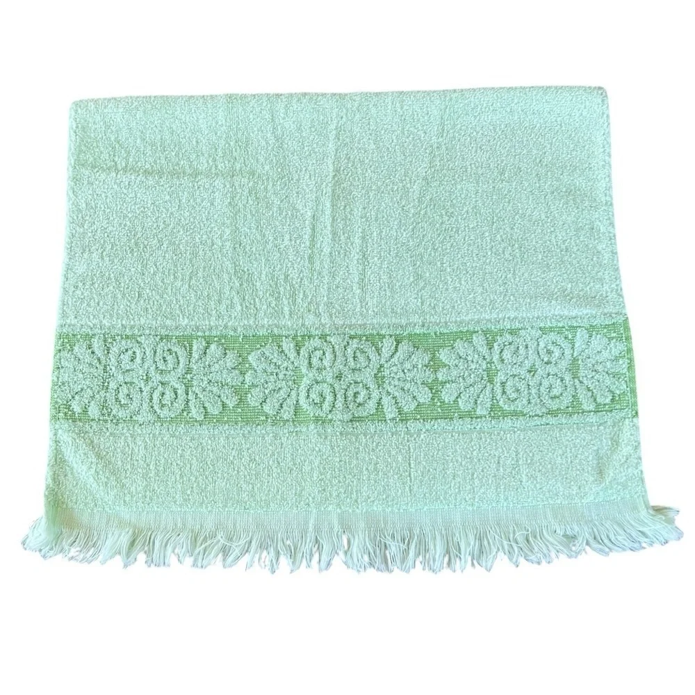Vtg Cannon Santa Cruz Scroll Hand Towel Mint Green USA Sculpted Fringed MCM GUC